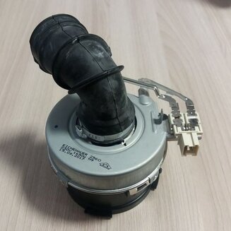 ТЭН 256526 (1650 Вт, с улиткой насоса в сборе) для посудомоечных машин Indesit и Hotpoint-Ariston