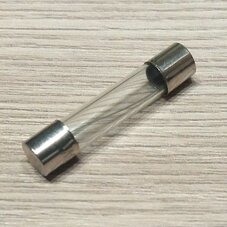 Предохранитель (8 А, 250V, 6x30 мм)