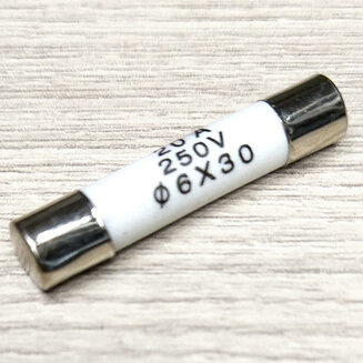 Предохранитель (20 А, 250 V, 6x30 мм, керам.)